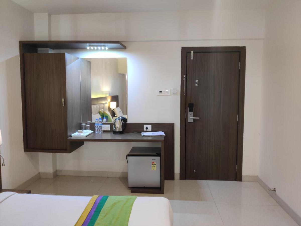 Staycation Holiday Navi Mumbai Exterior foto